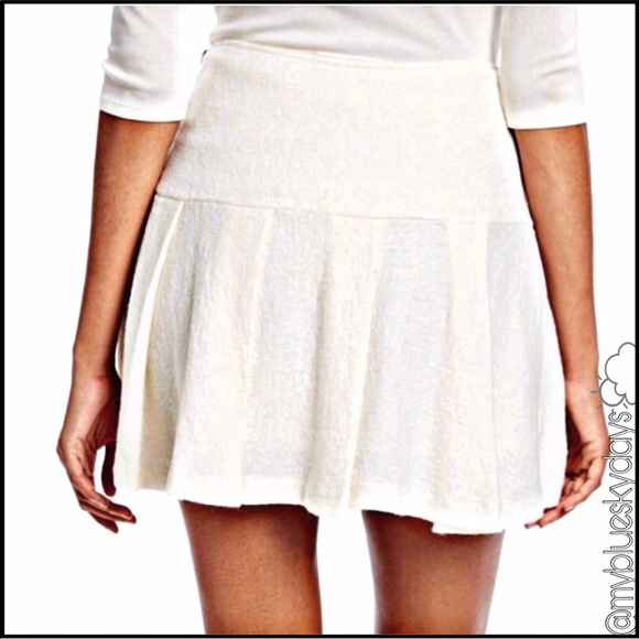 BCBG Generation drop waist mini skirt - Picture 2 of 2
